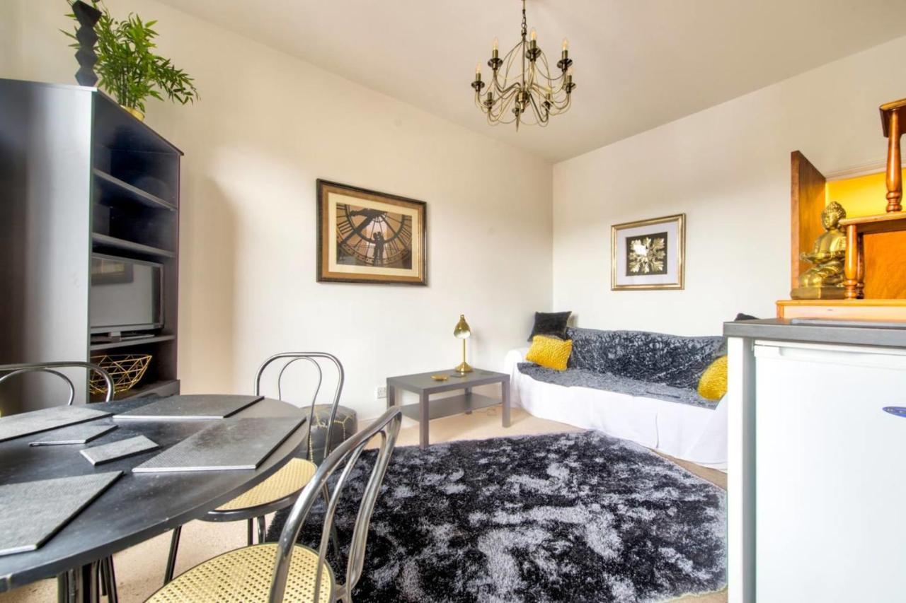 Guestready - Apartment In The Historic Grassmarket For 2 Guests Edinburgh Bagian luar foto