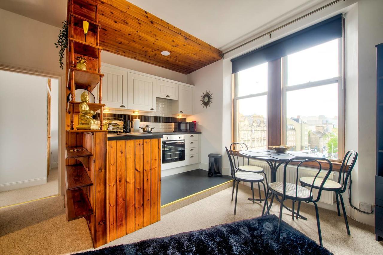 Guestready - Apartment In The Historic Grassmarket For 2 Guests Edinburgh Bagian luar foto